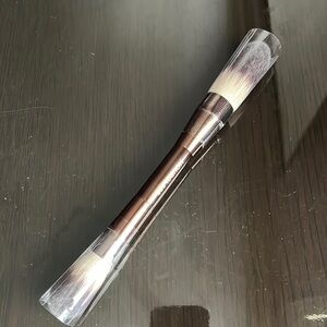 Hourglass veil powder brush